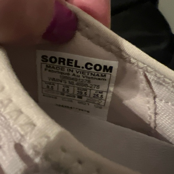 Sorel Cream Sneakers with Chunky Soles and Elastic Strap - Picture 6 of 6